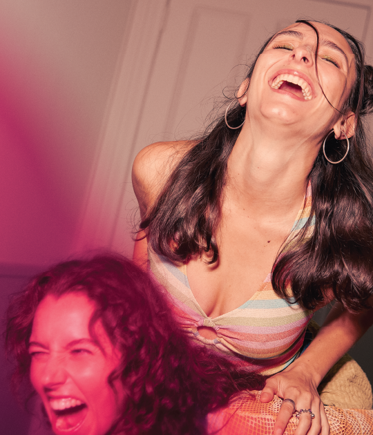 Q Event Images Playfight Portrait