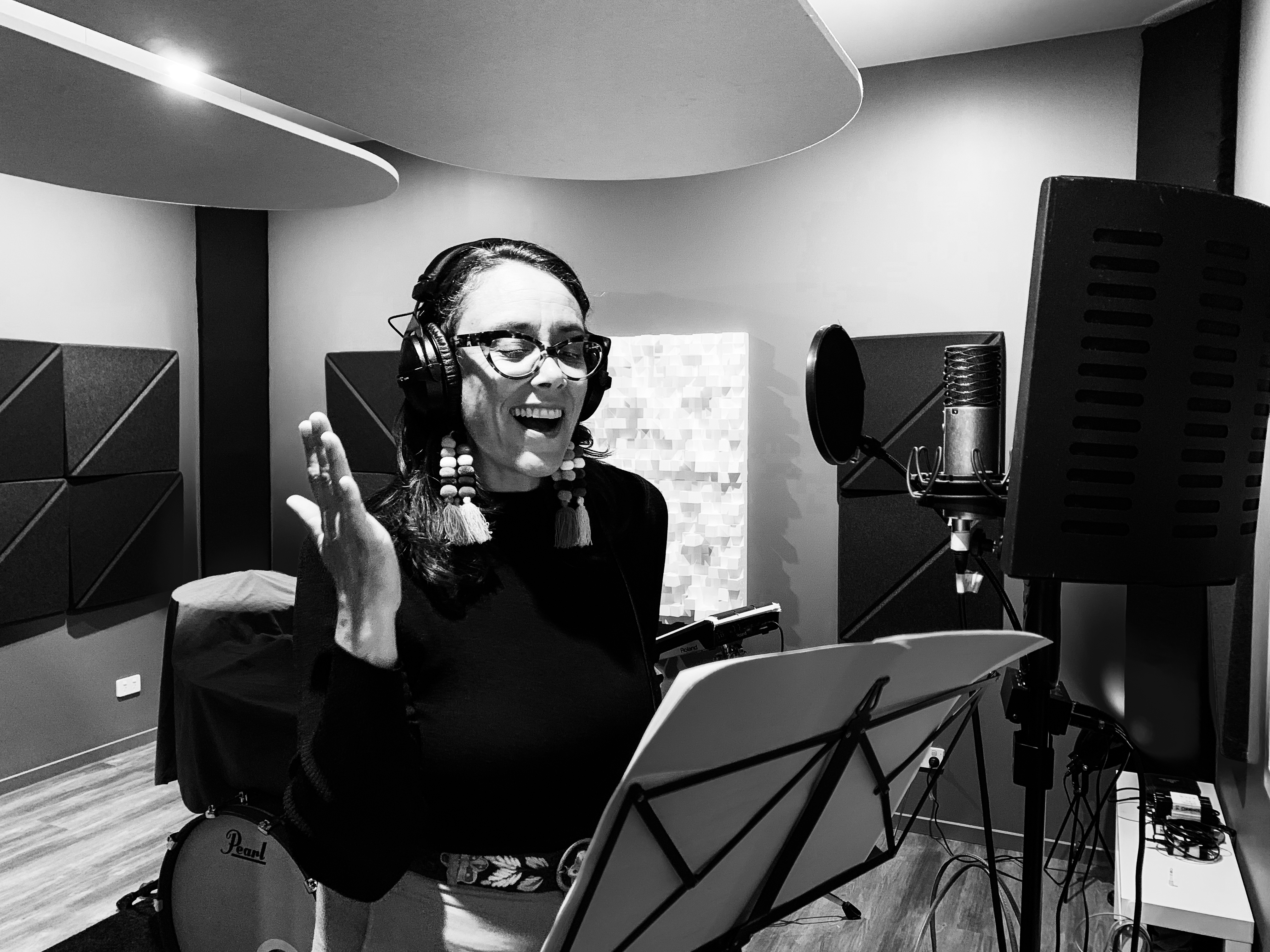 Lana Garland in the recording studio for MAURI TAU
